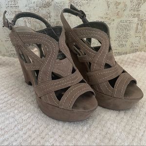 Carlos Santana wedge heels great condition size 8